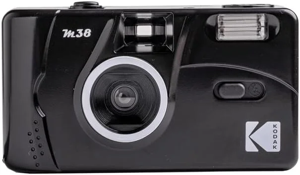 دوربین فیلمی 35 میلی متری Kodak M38 - فوکوس آزاد، فلاش داخلی قدرتمند، استفاده آسان (مشکی)