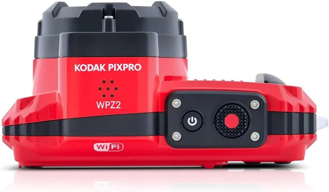 دوربین دیجیتال 16 مگاپیکسلی ضد آب و مقاوم Kodak PIXPRO WPZ2 با زوم اپتیکال 4X (قرمز) به همراه کارت microSDHC 32 گیگابایتی با آداپتور (2 قلم)