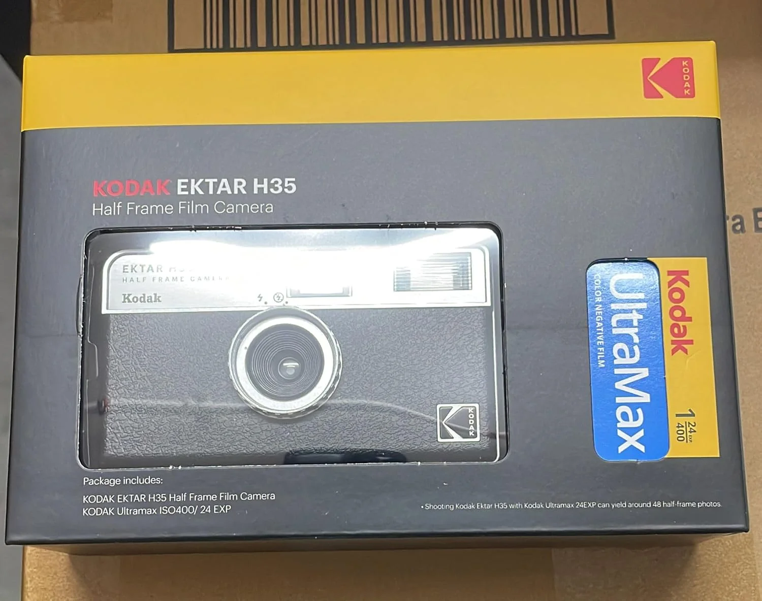 دوربین فیلمبرداری نیم فریم KODAK EKTAR H35 (مشکی) به همراه فیلم 35 میلی متری Kodak Ultramax 400/24EXP