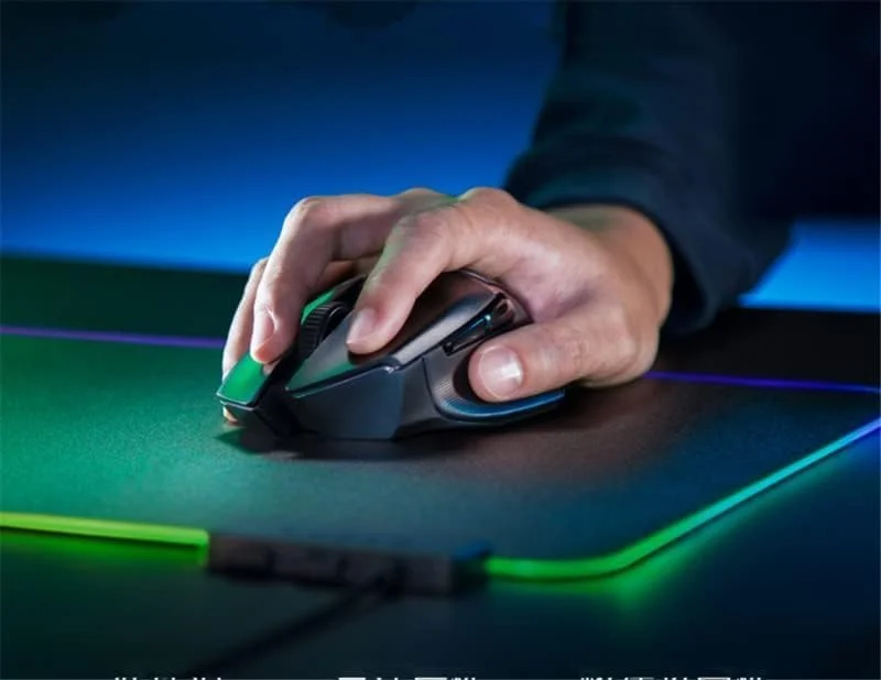 موس گیمینگ بیسیم Razer Basilisk X HyperSpeed: سازگار با بلوتوث و بیسیم، سنسور اپتیکال 16K DPI، 6 دکمه قابل برنامهریزی، باتری 450 ساعته، مشکی کلاسیک موس گیمینگ بیسیم Razer Basilisk X HyperSpeed: سازگار با بلوتوث و بیسیم، سنسور اپتیکال 16K DPI، 6 دکمه قابل برنامهریزی، باتری 450 ساعته، مشکی کلاسیک