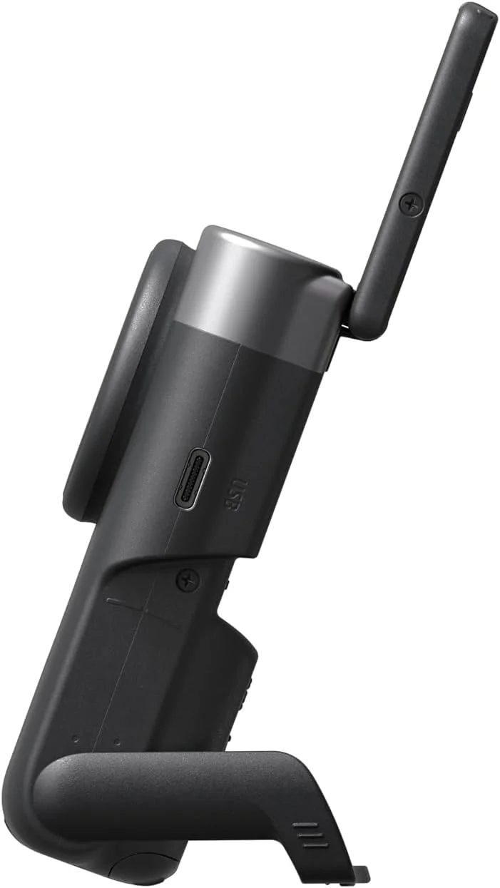 کیت پیشرفته دوربین فیلمبرداری ولاگینگ Canon PowerShot V10 | CMOS نوع 1.0 اینچی | ویدیوی 4K UHD | لنز واید انگل | پایه داخلی | صفحه لمسی شیب دار | میکروفون های استریو | Wi-Fi و بلوتوث | نقره ای