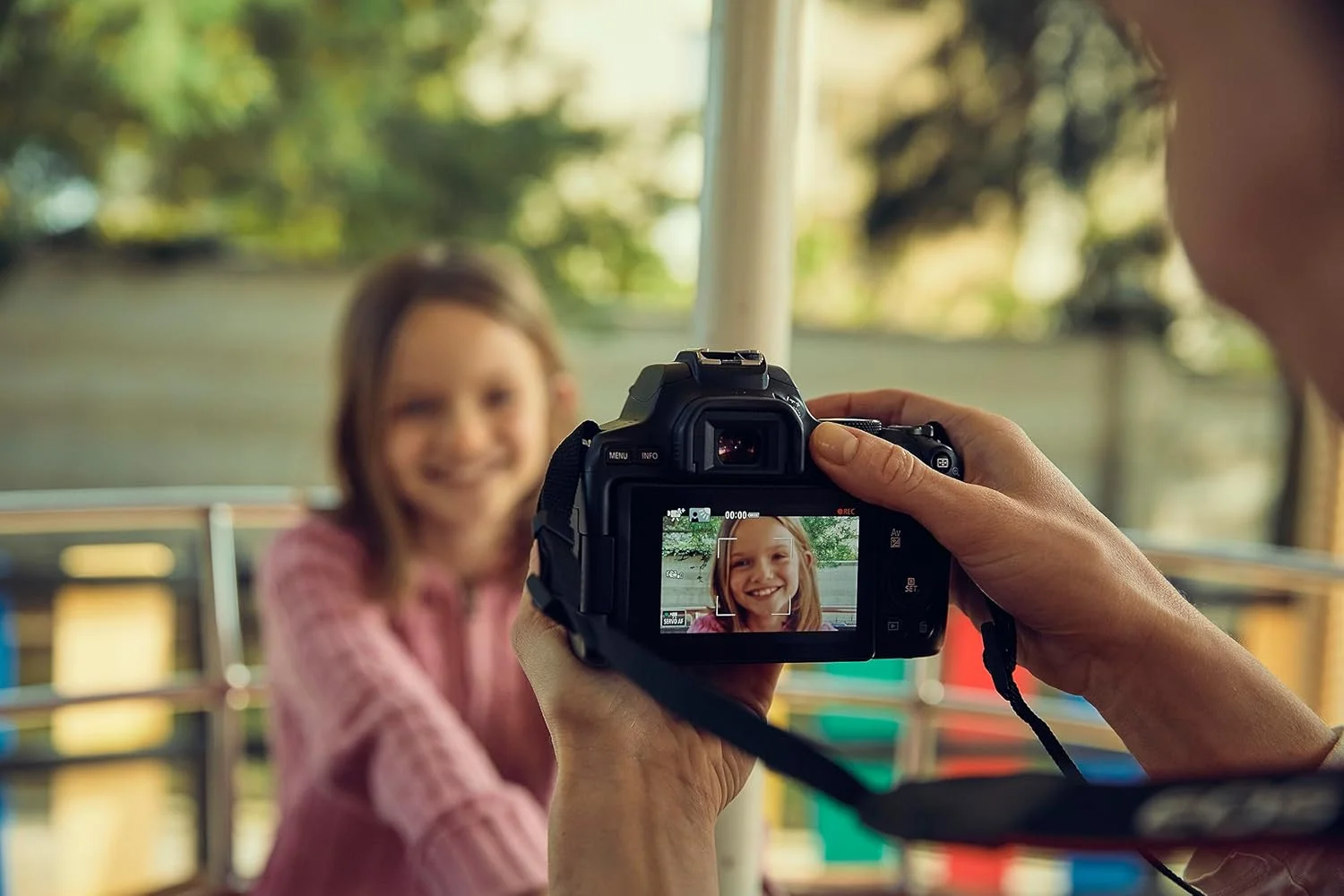 دوربین عکاسی کانن EOS 250D فقط بدنه - مشکی