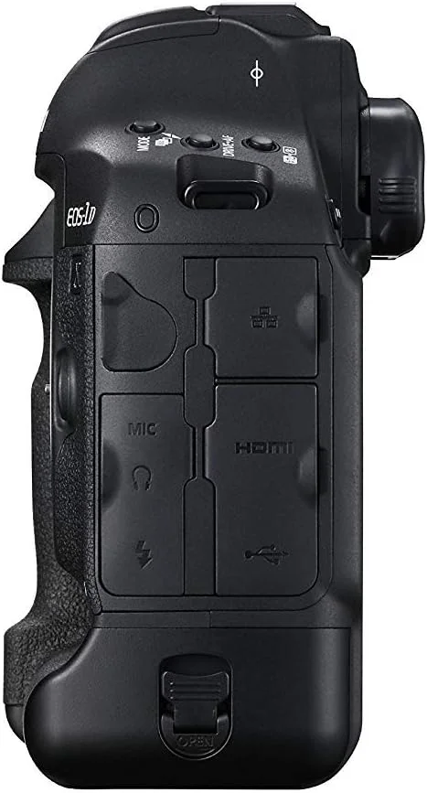 فقط بدنه دوربین کانن EOS 1D X Mark II - 20.2 مگاپیکسل، فول فریم، دوربین DSLR، مشکی فقط بدنه دوربین کانن EOS 1D X Mark II - 20.2 مگاپیکسل، فول فریم، دوربین DSLR، مشکی