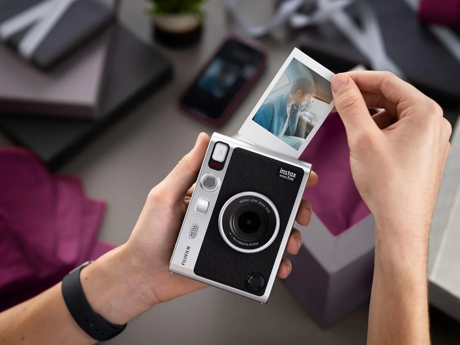 دوربین چاپ سریع فوجی فیلم Instax Mini Evo