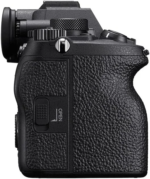 دوربین بدون آینه فول فریم Sony Alpha 7 IV با لنز قابل تعویض، سنسور تصویر CMOS Exmor R با نور پس زمینه فول فریم 33 مگاپیکسلی، Ilce-7M4