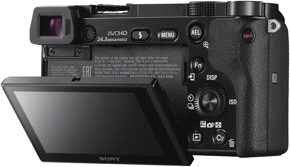 دوربین دیجیتال بدون آینه سونی آلفا a6000 با حسگر 24.3 مگاپیکسل و LCD 3.0 اینچی (مشکی) به همراه لنز زوم برقی 16-50 میلیمتری دوربین دیجیتال بدون آینه سونی آلفا a6000 با حسگر 24.3 مگاپیکسل و LCD 3.0 اینچی (مشکی) به همراه لنز زوم برقی 16-50 میلیمتری