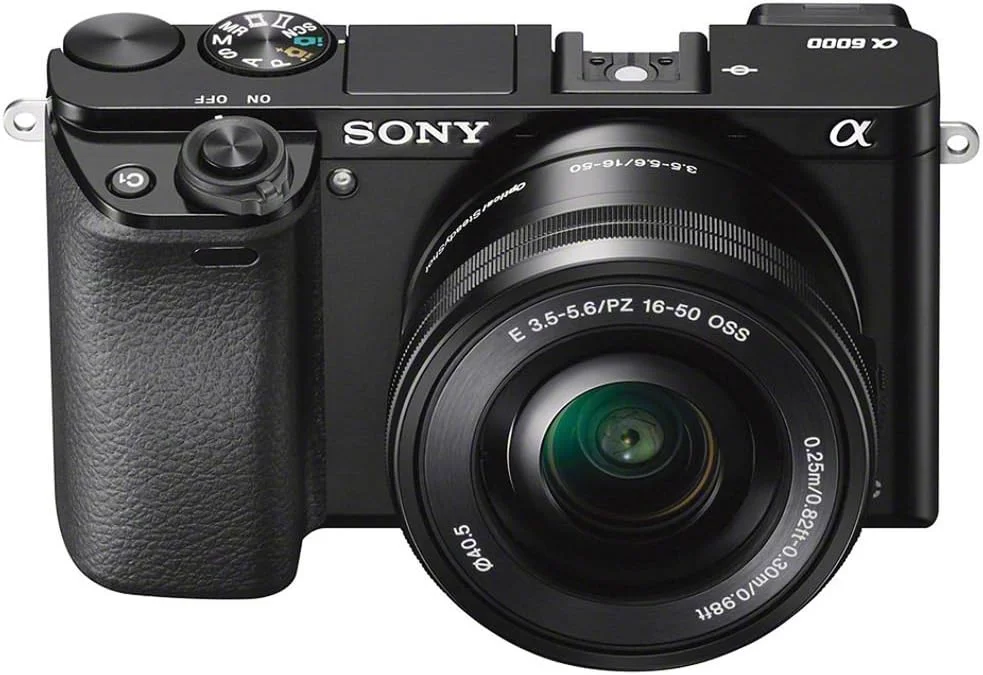 دوربین دیجیتال بدون آینه سونی آلفا a6000 با حسگر 24.3 مگاپیکسل و LCD 3.0 اینچی (مشکی) به همراه لنز زوم برقی 16-50 میلیمتری دوربین دیجیتال بدون آینه سونی آلفا a6000 با حسگر 24.3 مگاپیکسل و LCD 3.0 اینچی (مشکی) به همراه لنز زوم برقی 16-50 میلیمتری