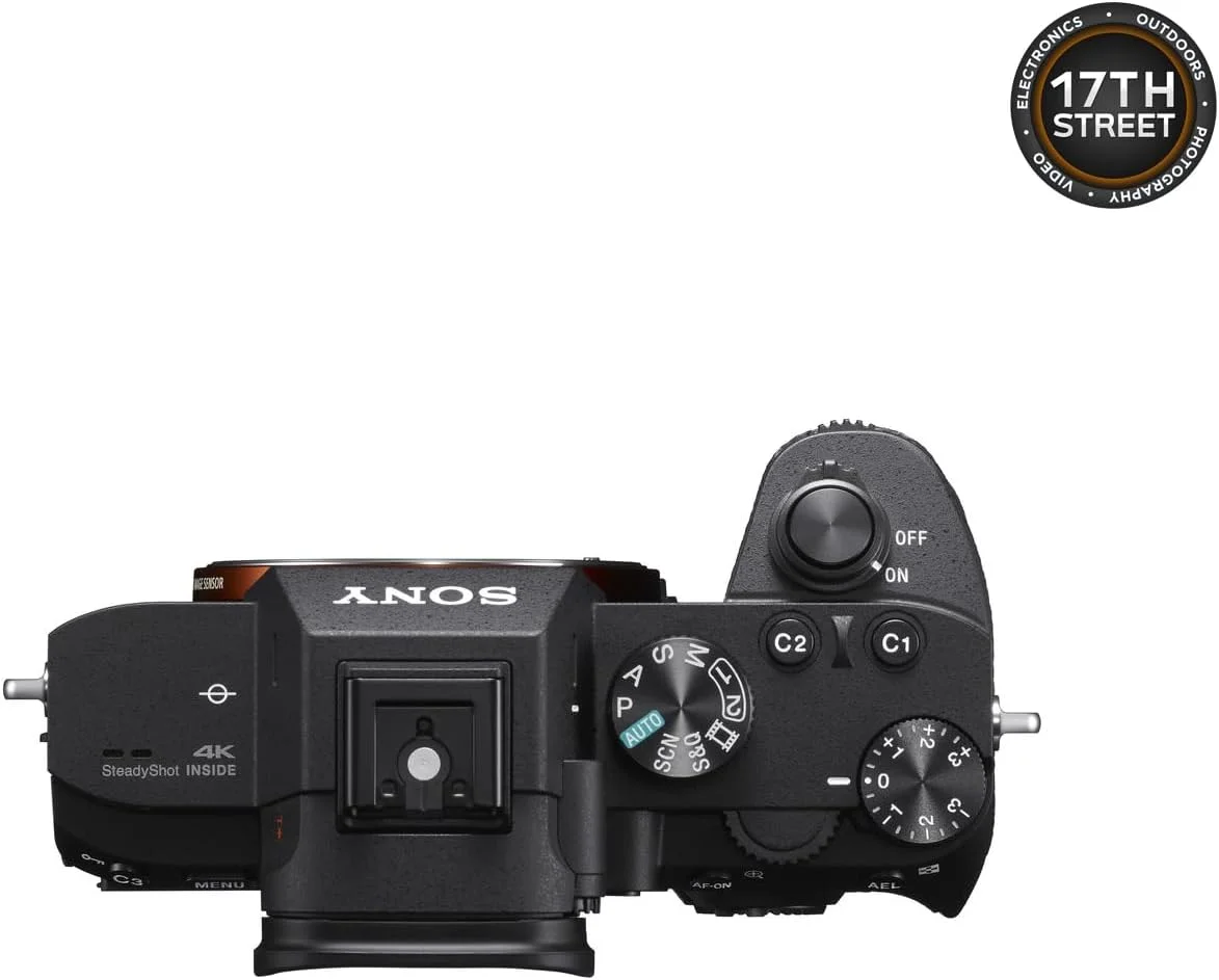 دوربین بدون آینه سونی a7 III (مشکی) - دوربین دیجیتال فول فریم 24 مگاپیکسلی به همراه کیت باتری و شارژر دوتایی، کیت نرم افزاری Corel، کارت حافظه 128 گیگابایتی SDXC و کیف بزرگ DSLR - بسته ضروری