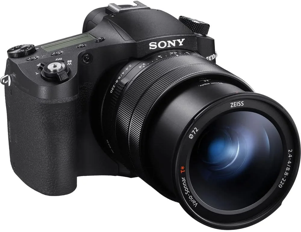 دوربین دیجیتال سونی Cyber-Shot DSC-RX10 IV (DSCRX10M4/B) به همراه کارت حافظه 64 گیگابایتی + کارت خوان + کیف + سه پایه انعطاف پذیر + بند دستی + کیف پول حافظه + نگهدارنده درب لنز + کیت تمیز کننده دوربین دیجیتال سونی Cyber-Shot DSC-RX10 IV (DSCRX10M4/B) به همراه کارت حافظه 64 گیگابایتی + کارت خوان + کیف + سه پایه انعطاف پذیر + بند دستی + کیف پول حافظه + نگهدارنده درب لنز + کیت تمیز کننده
