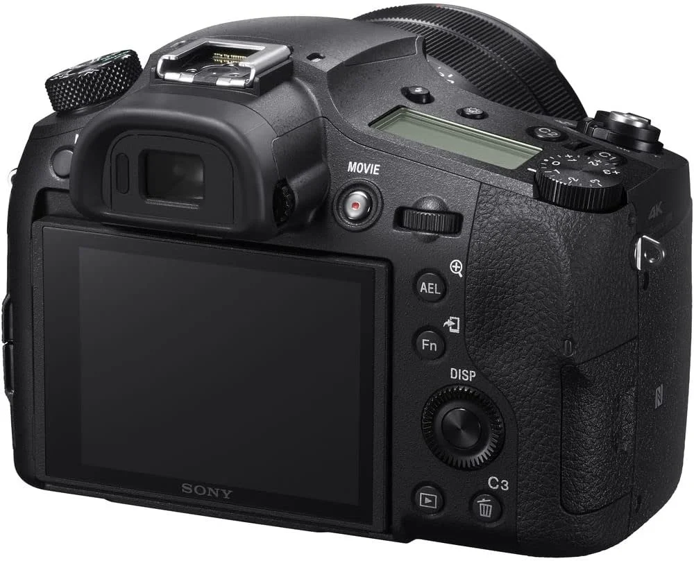 دوربین دیجیتال سونی Cyber-Shot DSC-RX10 IV (DSCRX10M4/B) به همراه کارت حافظه 64 گیگابایتی + کارت خوان + کیف + سه پایه انعطاف پذیر + بند دستی + کیف پول حافظه + نگهدارنده درب لنز + کیت تمیز کننده دوربین دیجیتال سونی Cyber-Shot DSC-RX10 IV (DSCRX10M4/B) به همراه کارت حافظه 64 گیگابایتی + کارت خوان + کیف + سه پایه انعطاف پذیر + بند دستی + کیف پول حافظه + نگهدارنده درب لنز + کیت تمیز کننده