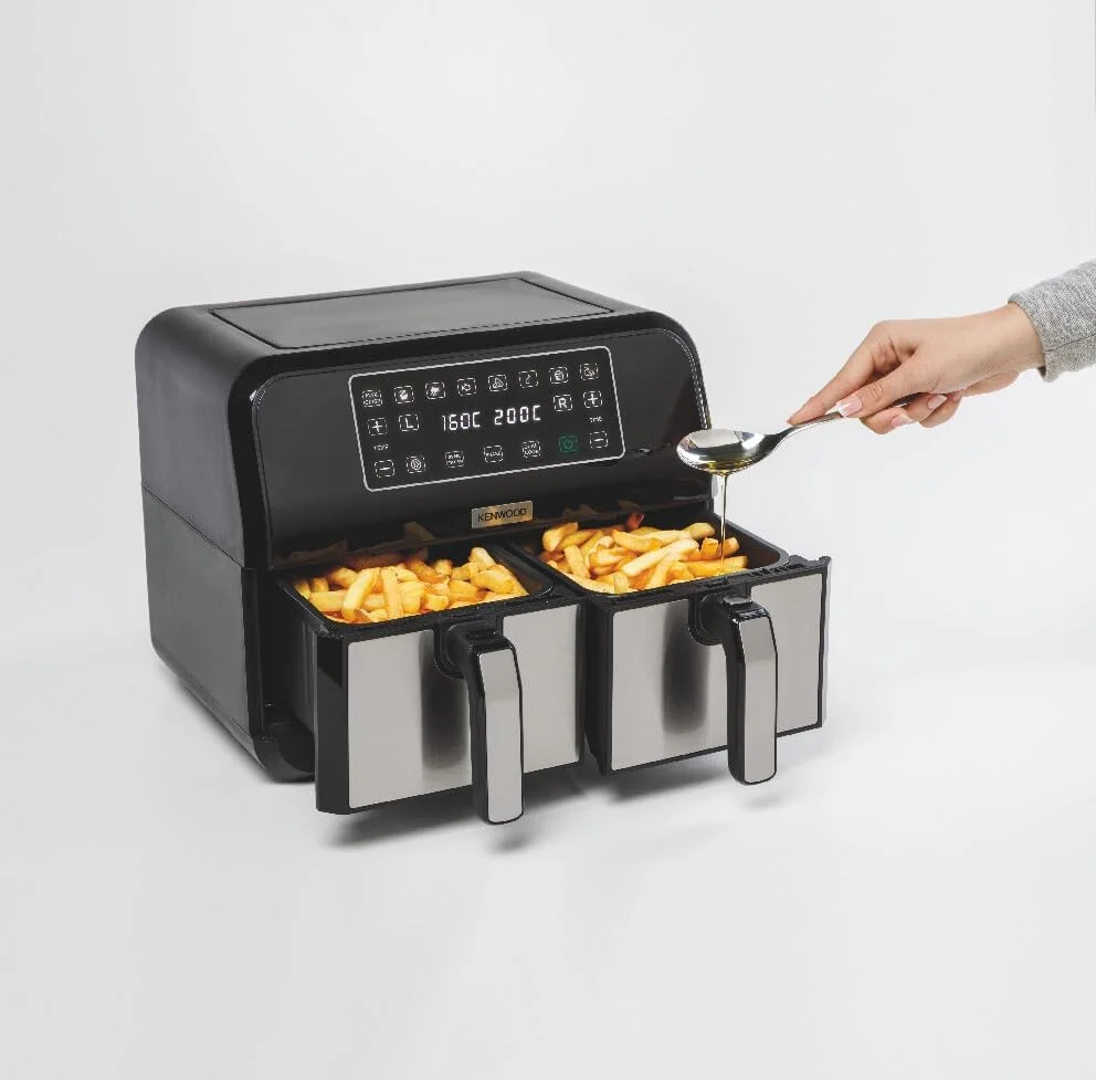 سرخ کن بدون روغن دوقلو کنوود مدل kHealthy Fry Twin Airfryer HFM20,000MB، ظرفیت 8 لیتر (2x4 لیتر)، محفظه دوتایی، 8 برنامه، عملکرد پخت دوگانه و پایان همزمان، صفحه نمایش لمسی، نچسب، 200 درجه سانتیگراد، تایمر (تا 60 دقیقه) و 24 ساعت