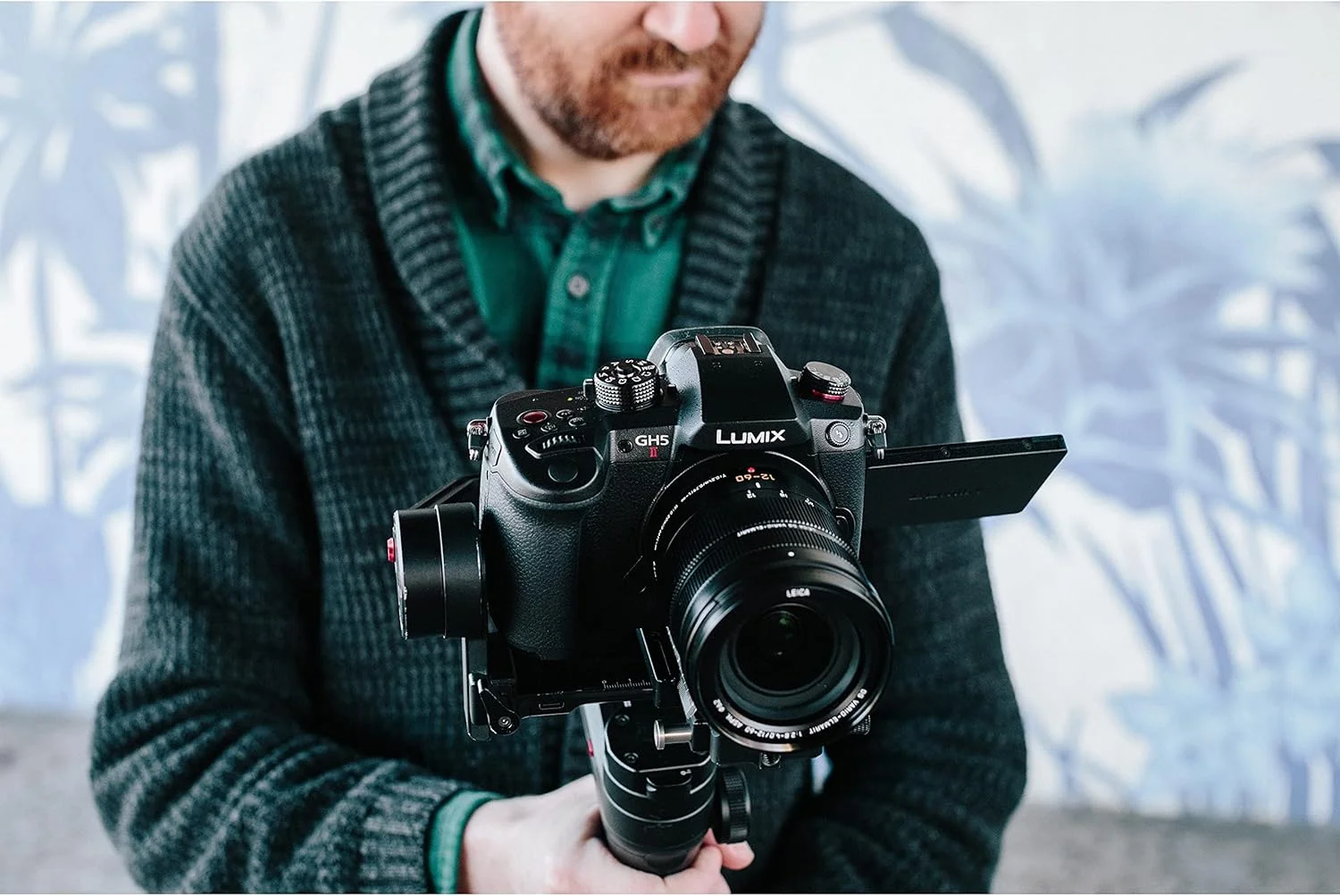 دوربین سیستم پاناسونیک LUMIX DC-GH5M2E (20 مگاپیکسل، 4K، تثبیت کننده دوگانه، محافظت در برابر سرما/گرد و غبار و پاشش آب) دوربین سیستم پاناسونیک LUMIX DC-GH5M2E (20 مگاپیکسل، 4K، تثبیت کننده دوگانه، محافظت در برابر سرما/گرد و غبار و پاشش آب)