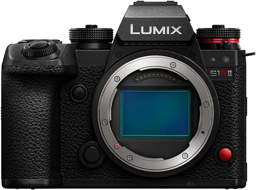 دوربین فول فریم هیبریدی پاناسونیک LUMIX S1RII، سنسور 44.3 مگاپیکسلی، فیلمبرداری 8K، ProRes RAW، فوکوس خودکار هیبریدی تشخیص فاز، تثبیت کننده دوگانه، صدای شناور 32 بیتی - بدنه خالی