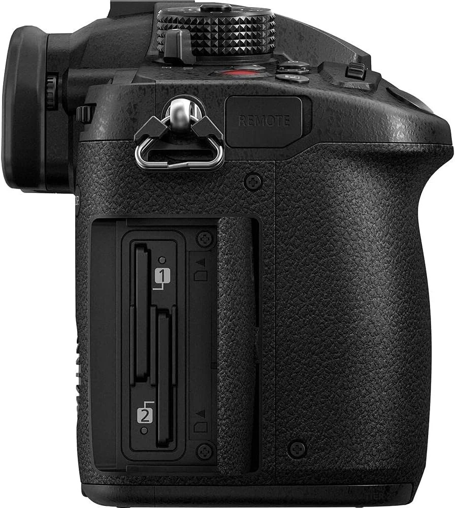 دوربین سیستم پاناسونیک LUMIX DC-GH5M2LE با لنز Leica 12-60 mm/F2.8-4.0 (20MP، 4K، تثبیت کننده دوگانه، محافظت در برابر سرما/گرد و غبار و پاشش آب) دوربین سیستم پاناسونیک LUMIX DC-GH5M2LE با لنز Leica 12-60 mm/F2.8-4.0 (20MP، 4K، تثبیت کننده دوگانه، محافظت در برابر سرما/گرد و غبار و پاشش آب)