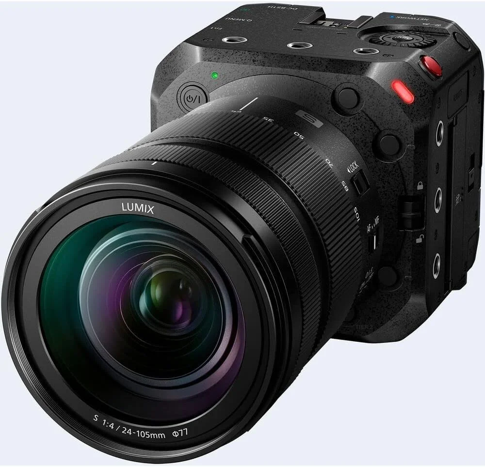 دوربین سینمایی پاناسونیک LUMIX BS1H با فرمت فول فریم، بدنه جمع و جور با قابلیت ضبط ویدیوی نامحدود 6K 24p / 5.9K 30P 10 بیتی و کنترل چند دوربینه - مشکی دوربین سینمایی پاناسونیک LUMIX BS1H با فرمت فول فریم، بدنه جمع و جور با قابلیت ضبط ویدیوی نامحدود 6K 24p / 5.9K 30P 10 بیتی و کنترل چند دوربینه - مشکی