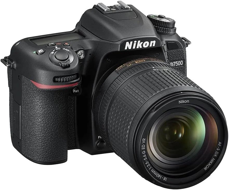 دوربین نیکون D7500 به همراه لنز 18-140 میلیمتری VR دیجیتال DSLR - مشکی دوربین نیکون D7500 به همراه لنز 18-140 میلیمتری VR دیجیتال DSLR - مشکی