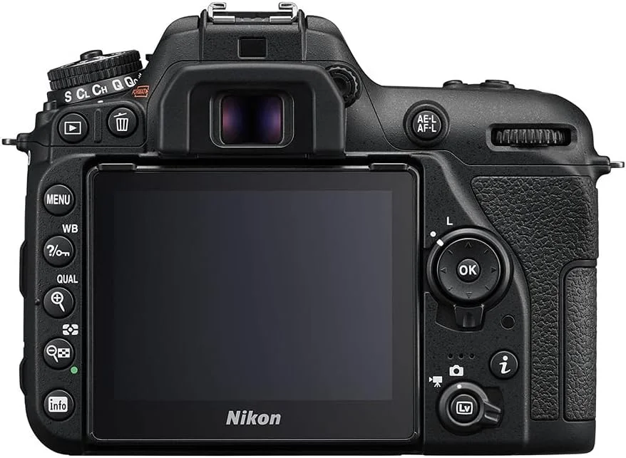 دوربین نیکون D7500 به همراه لنز 18-140 میلیمتری VR دیجیتال DSLR - مشکی دوربین نیکون D7500 به همراه لنز 18-140 میلیمتری VR دیجیتال DSLR - مشکی
