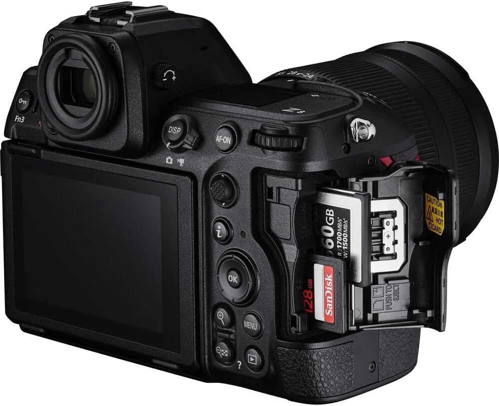 دوربین بدون آینه نیکون Z 8 فرمت FX به همراه لنز NIKKOR Z 24-120mm f/4 S