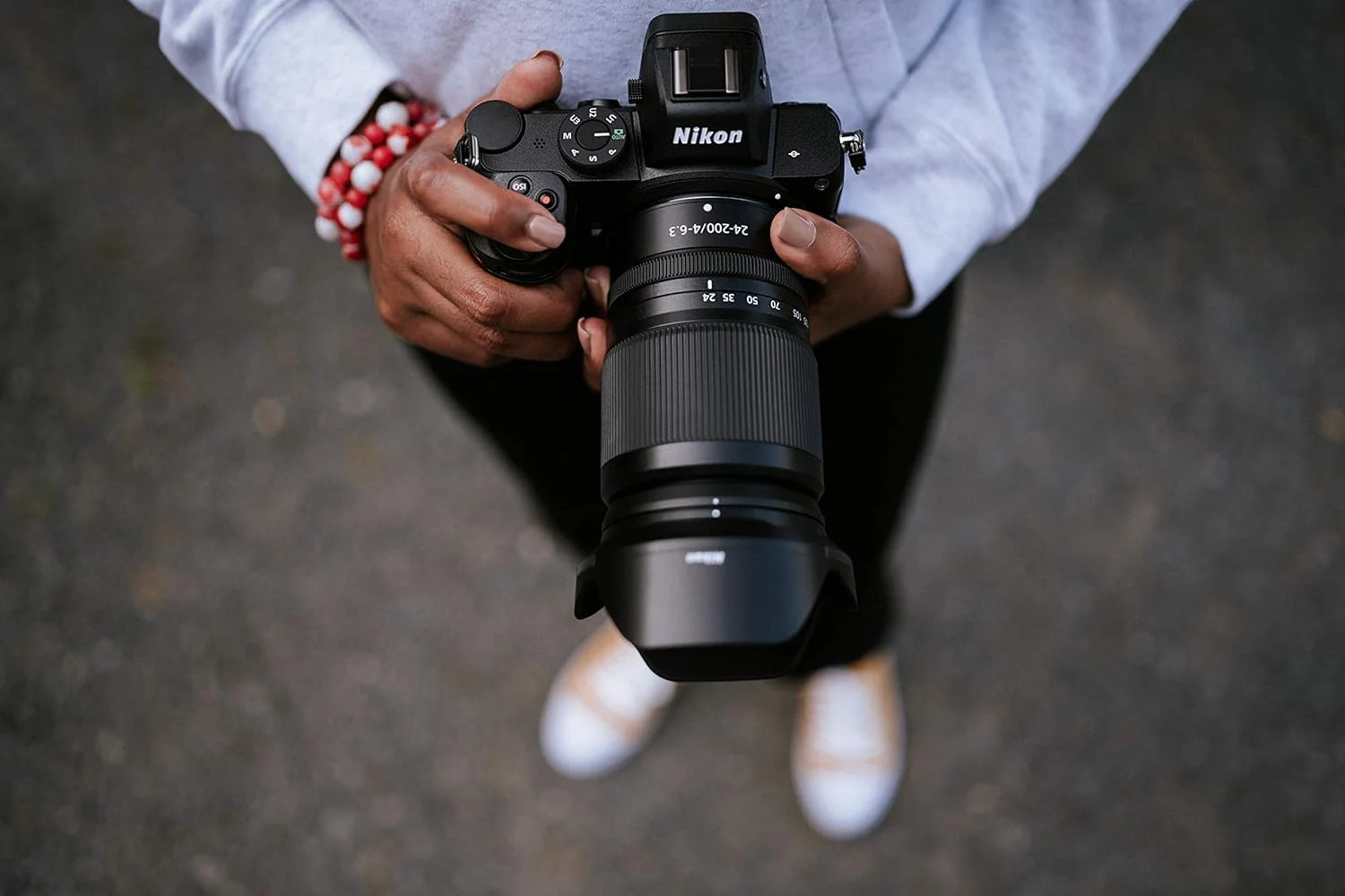 کیت دوربین بدون آینه نیکون Z5 + کیت Z 24-50mm (فوکوس خودکار هیبریدی 273 نقطه ای، تثبیت کننده تصویر اپتیکال 5 محوره درون بدنه، فیلم های 4K، اسلات کارت حافظه دوگانه) و لنز Nikkor Z-Mount / فرمت Fx 24-200mm F/4-6.3 Vr