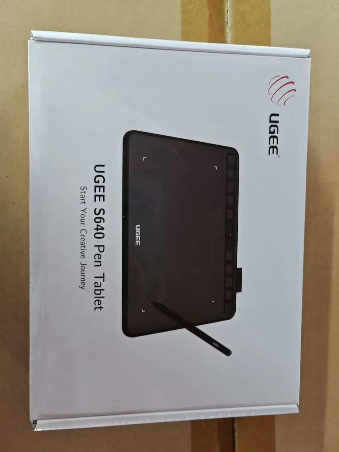 تبلت طراحی گرافیکی UGEE S640، پد طراحی دیجیتال با قلم بدون باتری، عملکرد شیب، 8192 سطح حساسیت به فشار، 10 کلید میانبر برای مک، ویندوز و اندروید