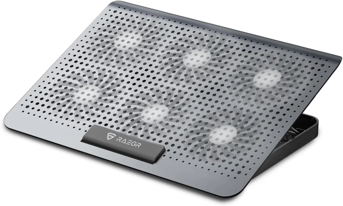 پد خنک کننده لپ تاپ آلومینیومی RAEGR RapidCool 900 | دو پورت USB | با تنظیم چند زاویه ای و سرعت باد قابل تنظیم، پشتیبانی فلزی | بافل ضد لغزش تاشو | سازگار با لپ تاپ های تا 17 اینچ