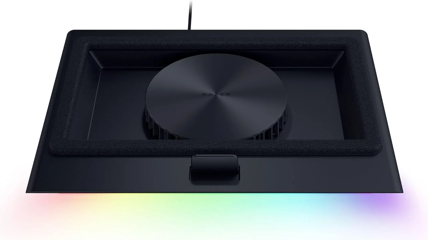 پد خنک کننده لپ تاپ Razer: هوشمند تطبیقی - کنترل هوشمند فن - محفظه فشار هوا - مناسب برای اکثر لپ تاپ ها و مک بوک های 14 تا 18 اینچ - منحنی های فن از پیش تعیین شده و سفارشی - 3 پورت USB Type A - Chroma RGB پد خنک کننده لپ تاپ Razer: هوشمند تطبیقی - کنترل هوشمند فن - محفظه فشار هوا - مناسب برای اکثر لپ تاپ ها و مک بوک های 14 تا 18 اینچ - منحنی های فن از پیش تعیین شده و سفارشی - 3 پورت USB Type A - Chroma RGB