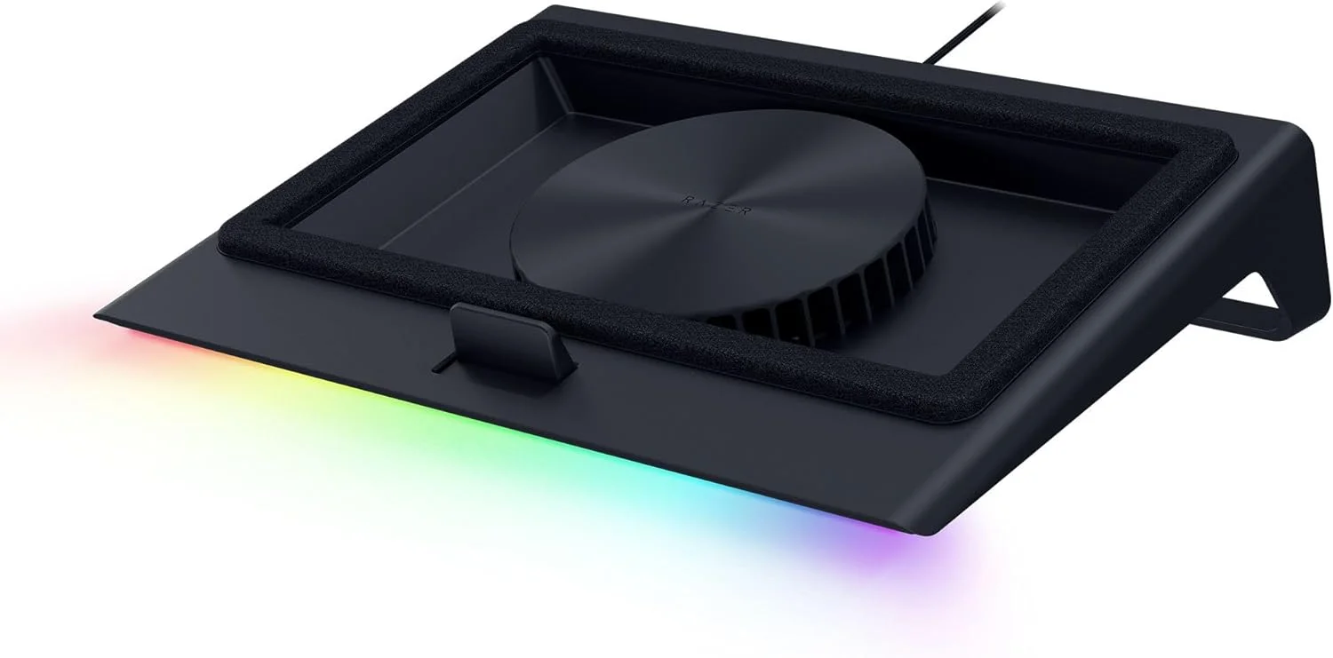 پد خنک کننده لپ تاپ Razer - پد خنک کننده هوشمند برای لپ تاپ های 14 تا 18 اینچی - محفظه فشار هوا (منحنی های فن قابل تنظیم، هاب USB-A 3 پورت، دکمه های چند منظوره قابل جابجایی) مشکی