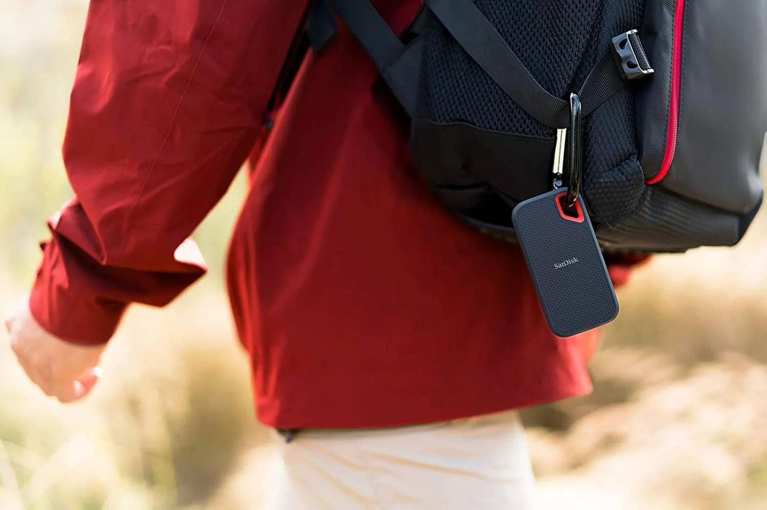 حافظه اس اس دی اکسترنال قابل حمل SANDISK Extreme با ظرفیت 2 ترابایت (2000 گیگابایت)، مشکی