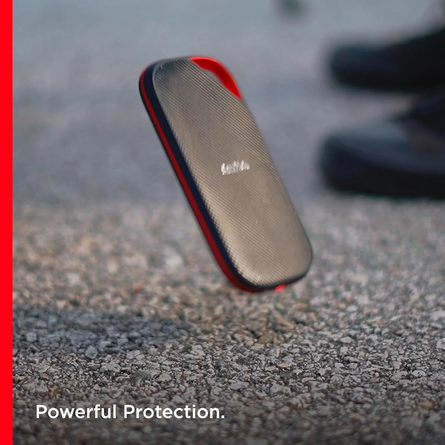 حافظه اس اس دی اکسترنال قابل حمل SanDisk Extreme PRO با USB4 ظرفیت 4 ترابایت، سرعت خواندن تا 3800 مگابایت بر ثانیه و سرعت نوشتن تا 3700 مگابایت بر ثانیه