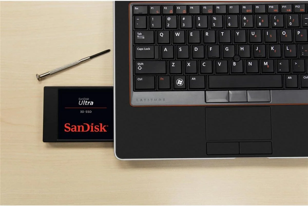 حافظه اس اس دی داخلی SanDisk Ultra 3D NAND با ظرفیت 1 ترابایت مدل SDSSDH3 1T00 G25، مشکی حافظه اس اس دی داخلی SanDisk Ultra 3D NAND با ظرفیت 1 ترابایت مدل SDSSDH3 1T00 G25، مشکی