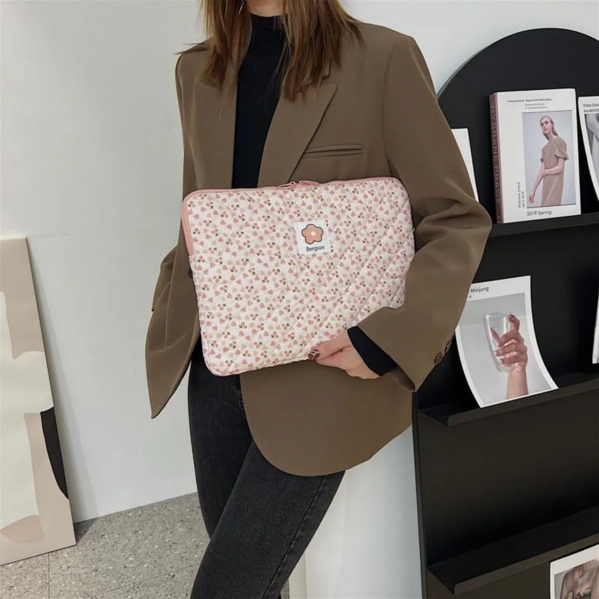 کاور لپ تاپ پفی 13 اینچی، کیف لپ تاپ گلدار کاوایی، کیف لپ تاپ پرپی، کیف کامپیوتر کاتج کور، کیف آستری تبلت، کیف زیبایی شناسی پری برای مک بوک پرو/ایر M3، HP، Asus 12-14 اینچی کاور لپ تاپ پفی 13 اینچی، کیف لپ تاپ گلدار کاوایی، کیف لپ تاپ پرپی، کیف کامپیوتر کاتج کور، کیف آستری تبلت، کیف زیبایی شناسی پری برای مک بوک پرو/ایر M3، HP، Asus 12-14 اینچی