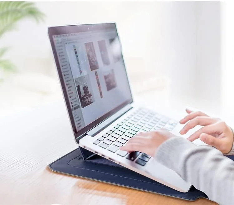 کیف آستین لپ تاپ 13-14 اینچی MAKINGTEC یونیورسال 2 در 1 با عملکرد استند، کیف لپ تاپ قابل حمل ضد آب سازگار با لپ تاپ ها و تبلت های 13-14 اینچی، چرم PU نرم (رزگلد) کیف آستین لپ تاپ 13-14 اینچی MAKINGTEC یونیورسال 2 در 1 با عملکرد استند، کیف لپ تاپ قابل حمل ضد آب سازگار با لپ تاپ ها و تبلت های 13-14 اینچی، چرم PU نرم (رزگلد)