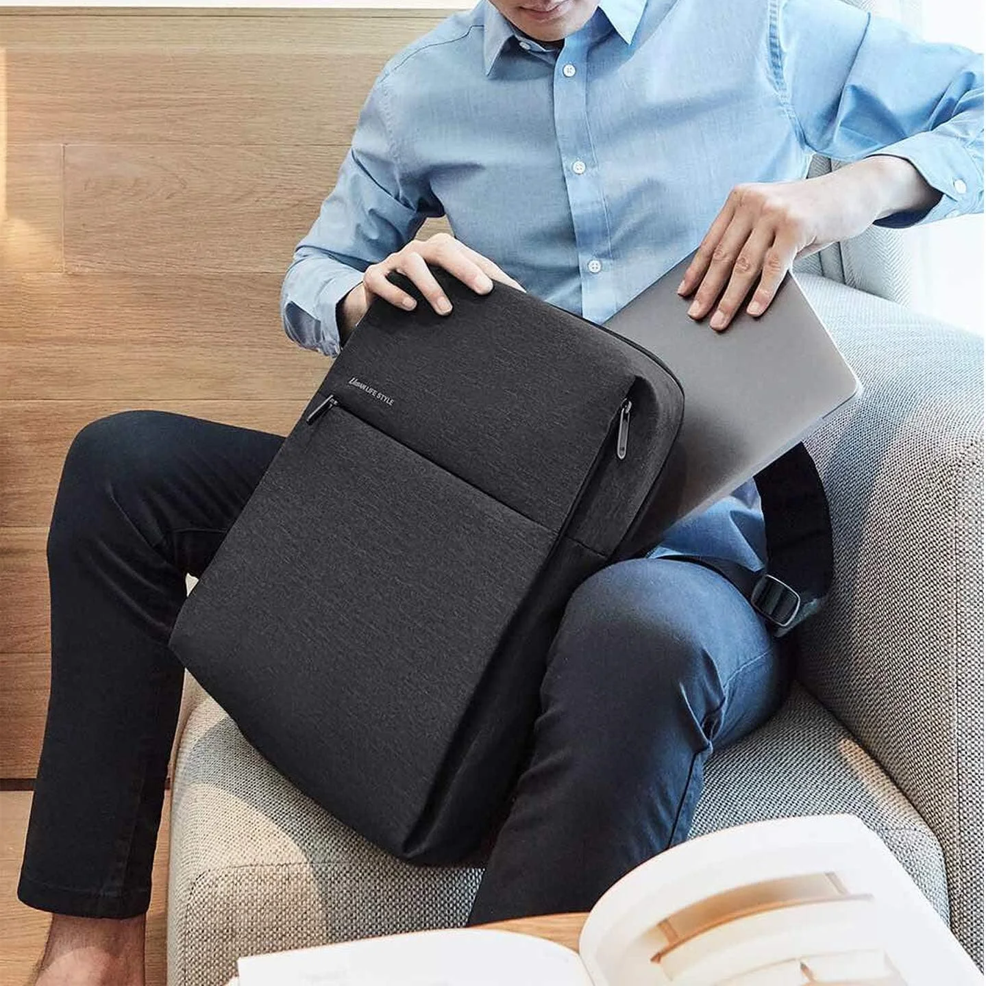 کوله پشتی شیائومی مدل City Backpack 2 خاکستری تیره کوله پشتی شیائومی مدل City Backpack 2 خاکستری تیره