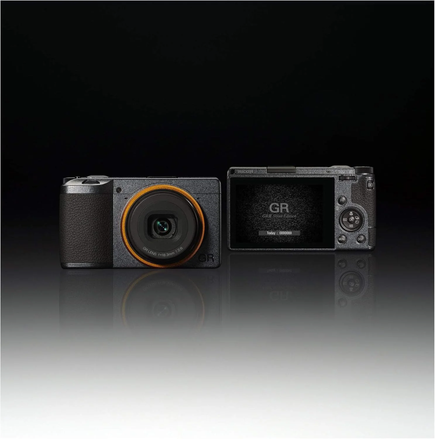 دوربین دیجیتال Ricoh GR III Street Edition با رنگ خاکستری متالیک، سایز APS-C (شامل 2 باتری) با سنسور بزرگ CMOS و لنز GR با وضوح و کنتراست بالا دوربین دیجیتال Ricoh GR III Street Edition با رنگ خاکستری متالیک، سایز APS-C (شامل 2 باتری) با سنسور بزرگ CMOS و لنز GR با وضوح و کنتراست بالا