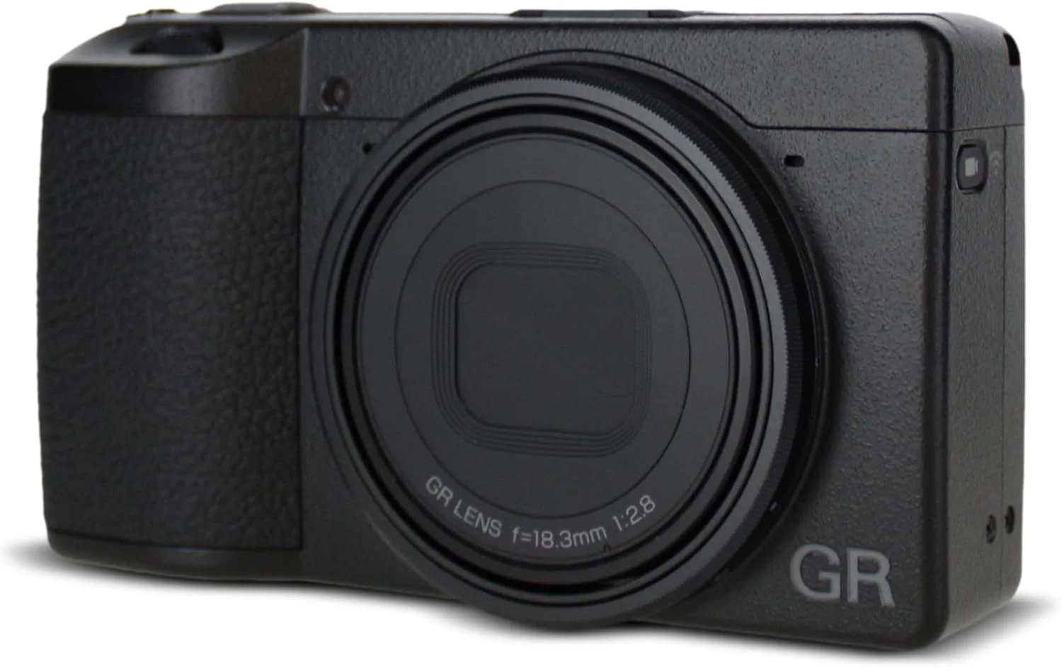 بسته دوربین دیجیتال Ricoh GR III HDF: کارت حافظه 64 گیگابایتی، کارت خوان، کیف، کیت تمیز کننده، گریپ