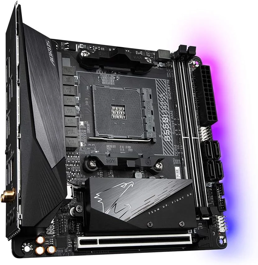 مادربرد گیگابایت B550I AORUS PRO AX 1.0، خانواده پردازنده AMD، سوکت پردازنده AM4، حافظه DDR4 DIMM، اسلات حافظه 2، چیپست AMD B550، فرم فاکتور Mini ITX مادربرد گیگابایت B550I AORUS PRO AX 1.0، خانواده پردازنده AMD، سوکت پردازنده AM4، حافظه DDR4 DIMM، اسلات حافظه 2، چیپست AMD B550، فرم فاکتور Mini ITX