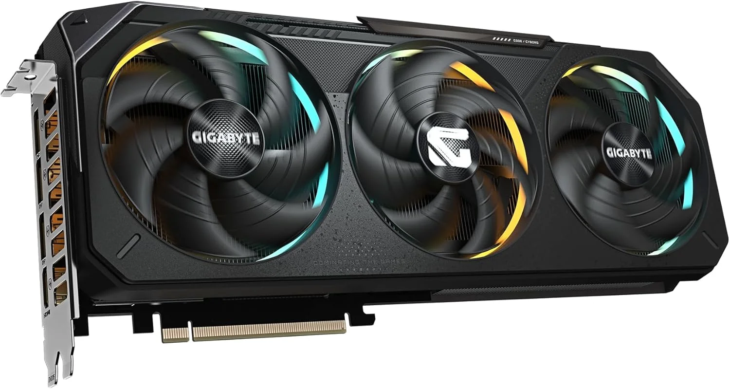 کارت گرافیک گیگابایت GeForce RTX 5070 GAMING OC 12G - حافظه 12 گیگابایت GDDR7، رابط 192 بیتی، PCI-E 5.0، فرکانس هسته 2625 مگاهرتز، 3 پورت DP 2.1a، 1 پورت HDMI 2.1b، NVIDIA DLSS 4، GV-N5070GAMING OC-12GD