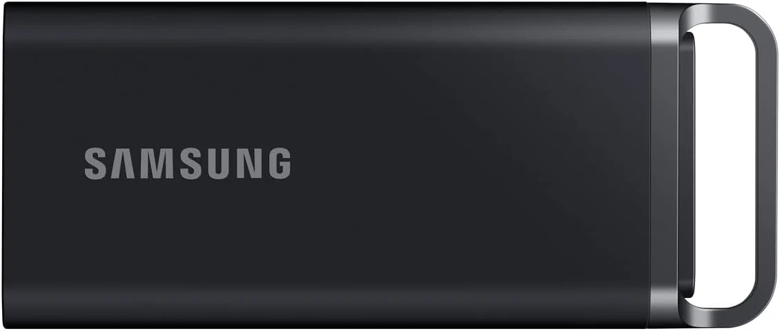 هارد اکسترنال اس اس دی قابل حمل سامسونگ T5 EVO با ظرفیت 4 ترابایت، USB 3.2 Gen 1، سرعت خواندن/نوشتن 460 مگابایت بر ثانیه، مناسب برای مک، کامپیوتر، اندروید، تلویزیون های هوشمند و کنسول های بازی. شامل کابل USB-C، مدل MU-PH4T0S/EU