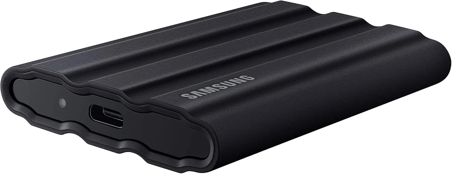 حافظه اس اس دی اکسترنال سامسونگ مدل T7 Shield با ظرفیت 4 ترابایت - USB 3.2 Gen.2 رنگ مشکی (MU-PE4T0S/EU) حافظه اس اس دی اکسترنال سامسونگ مدل T7 Shield با ظرفیت 4 ترابایت - USB 3.2 Gen.2 رنگ مشکی (MU-PE4T0S/EU)
