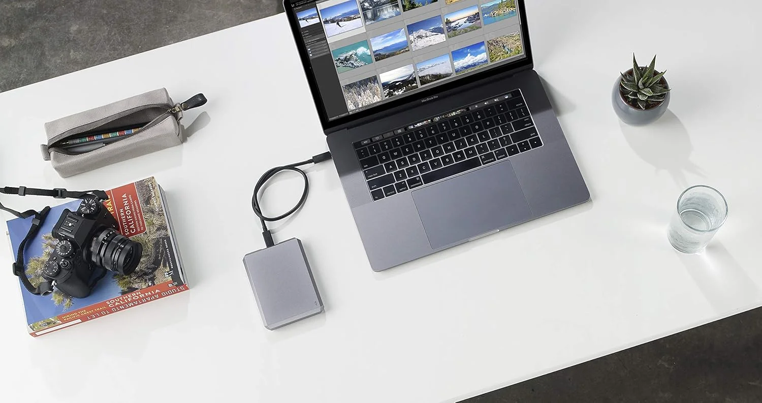 هارد اکسترنال لسی موبایل 2 ترابایت، USB-C، USB 3.0، برای مک و کامپیوتر (STHG2000402) 2.5 اینچ، 2000 گیگابایت - خاکستری فضایی