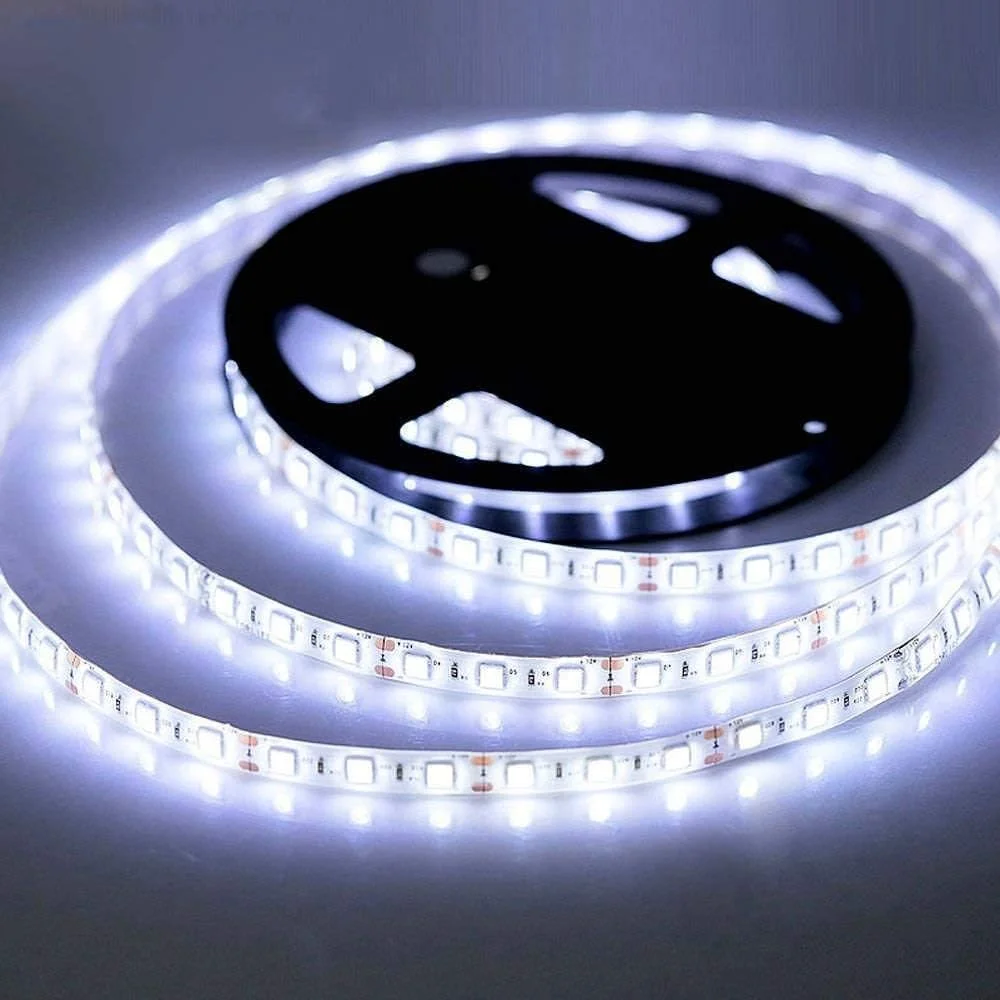 نوار نور ال ای دی سفید سرد iNextStation، 5 متر 12 ولت 6500K SMD5050 300LED ضد آب IP65 قابل برش نوار نور ال ای دی انعطاف پذیر برای دکوراسیون آینه کابینت آشپزخانه (بدون منبع تغذیه/پلاگین)