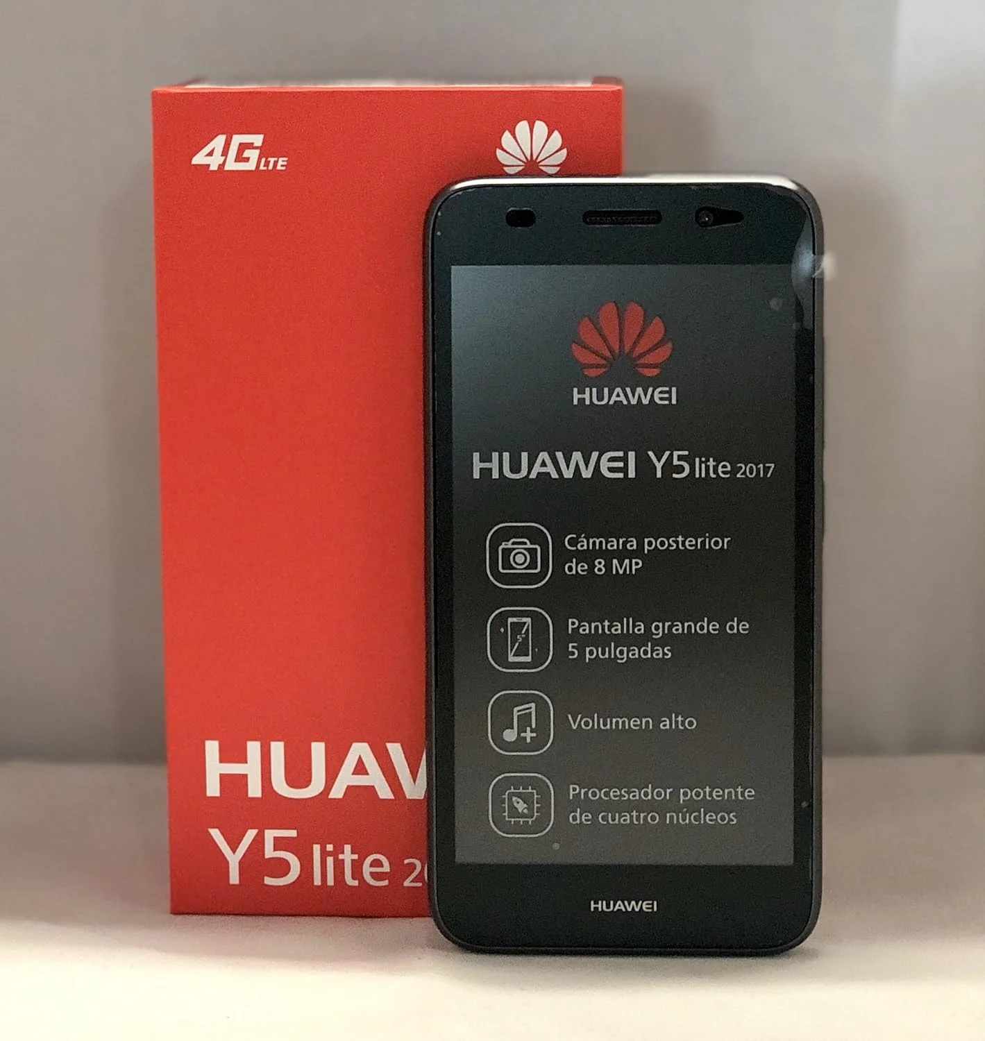گوشی موبایل هوآوی Y5 Lite (2017) دو سیم کارت 8 گیگابایت حافظه داخلی + 1 گیگابایت رم (فقط GSM | بدون CDMA) نسخه بین المللی آنلاک شده کارخانه ای 4G/LTE (خاکستری)