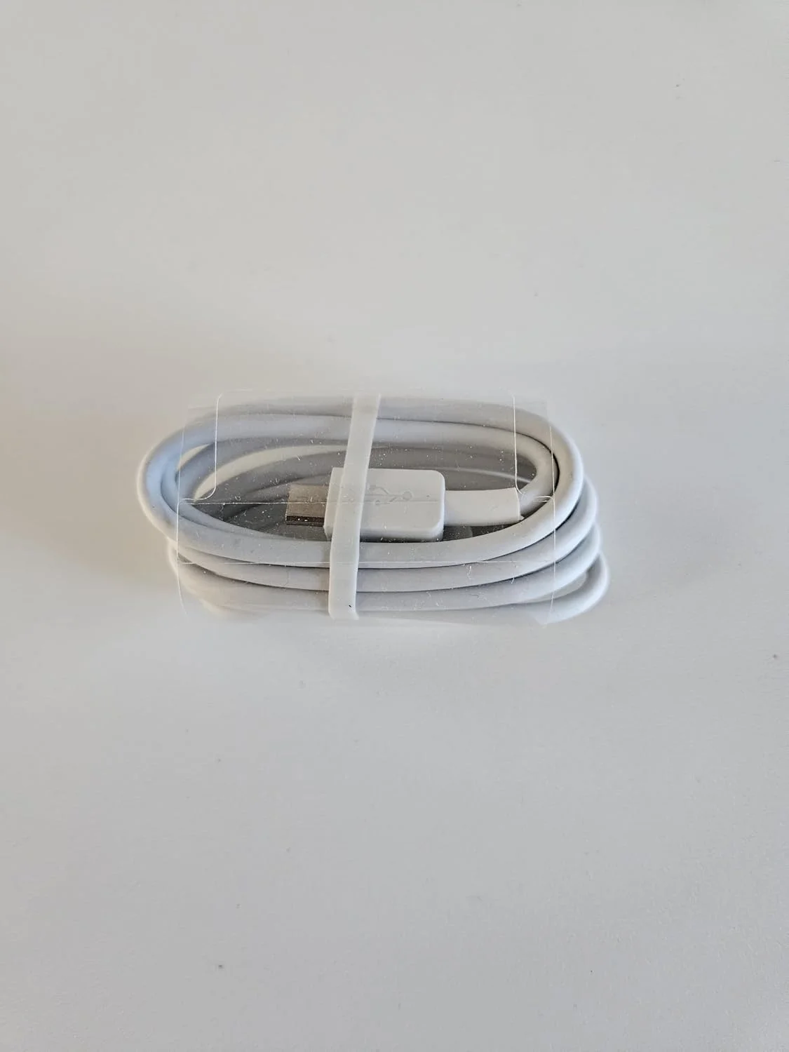کابل دیتا هوآوی / کابل شارژر / کابل شارژ – میکرو USB – خاکستری/سفید – سازگار با تلفن های همراه هوآوی با اتصال میکرو USB کابل دیتا هوآوی / کابل شارژر / کابل شارژ – میکرو USB – خاکستری/سفید – سازگار با تلفن های همراه هوآوی با اتصال میکرو USB