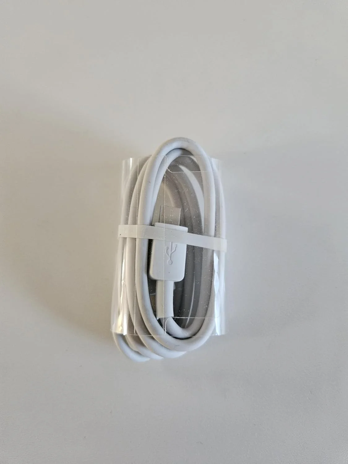 کابل دیتا هوآوی / کابل شارژر / کابل شارژ – میکرو USB – خاکستری/سفید – سازگار با تلفن های همراه هوآوی با اتصال میکرو USB کابل دیتا هوآوی / کابل شارژر / کابل شارژ – میکرو USB – خاکستری/سفید – سازگار با تلفن های همراه هوآوی با اتصال میکرو USB