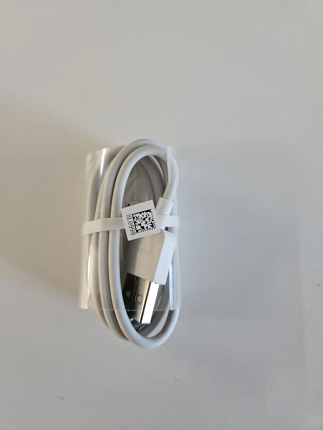 کابل دیتا هوآوی / کابل شارژر / کابل شارژ – میکرو USB – خاکستری/سفید – سازگار با تلفن های همراه هوآوی با اتصال میکرو USB کابل دیتا هوآوی / کابل شارژر / کابل شارژ – میکرو USB – خاکستری/سفید – سازگار با تلفن های همراه هوآوی با اتصال میکرو USB