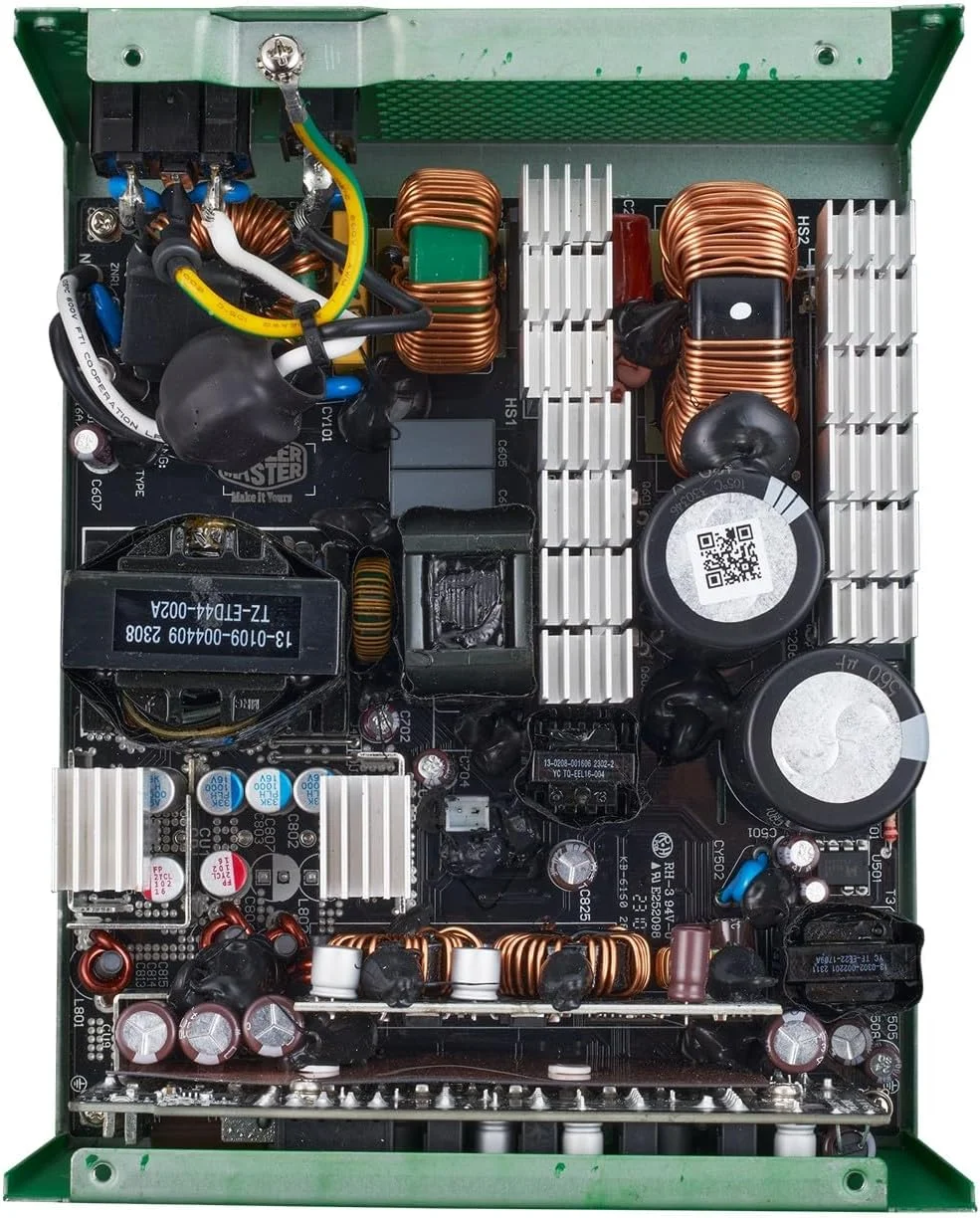 منبع تغذیه کولر مستر MWE Gold 1050 ATX 3.0 نسخه Street Fighter 6، سبز/مشکی منبع تغذیه کولر مستر MWE Gold 1050 ATX 3.0 نسخه Street Fighter 6، سبز/مشکی