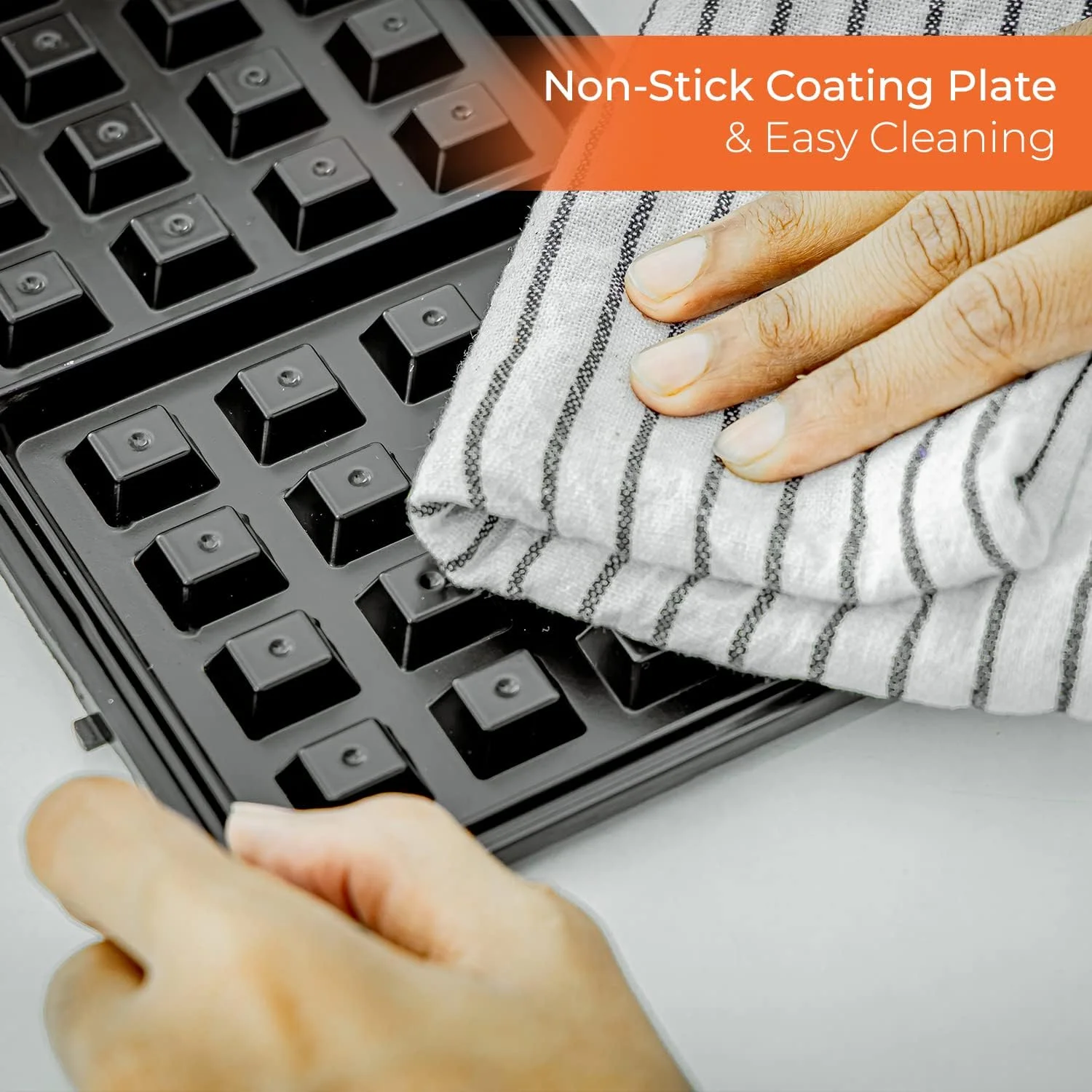 ساندویچ ساز 2 تکه 750 واتی Geepas - پخت ساندویچ های ترد و خوشمزه، دسته لمسی خنک، کنترل اتوماتیک دما و صفحه نچسب برای صبحانه و میان وعده پنیر