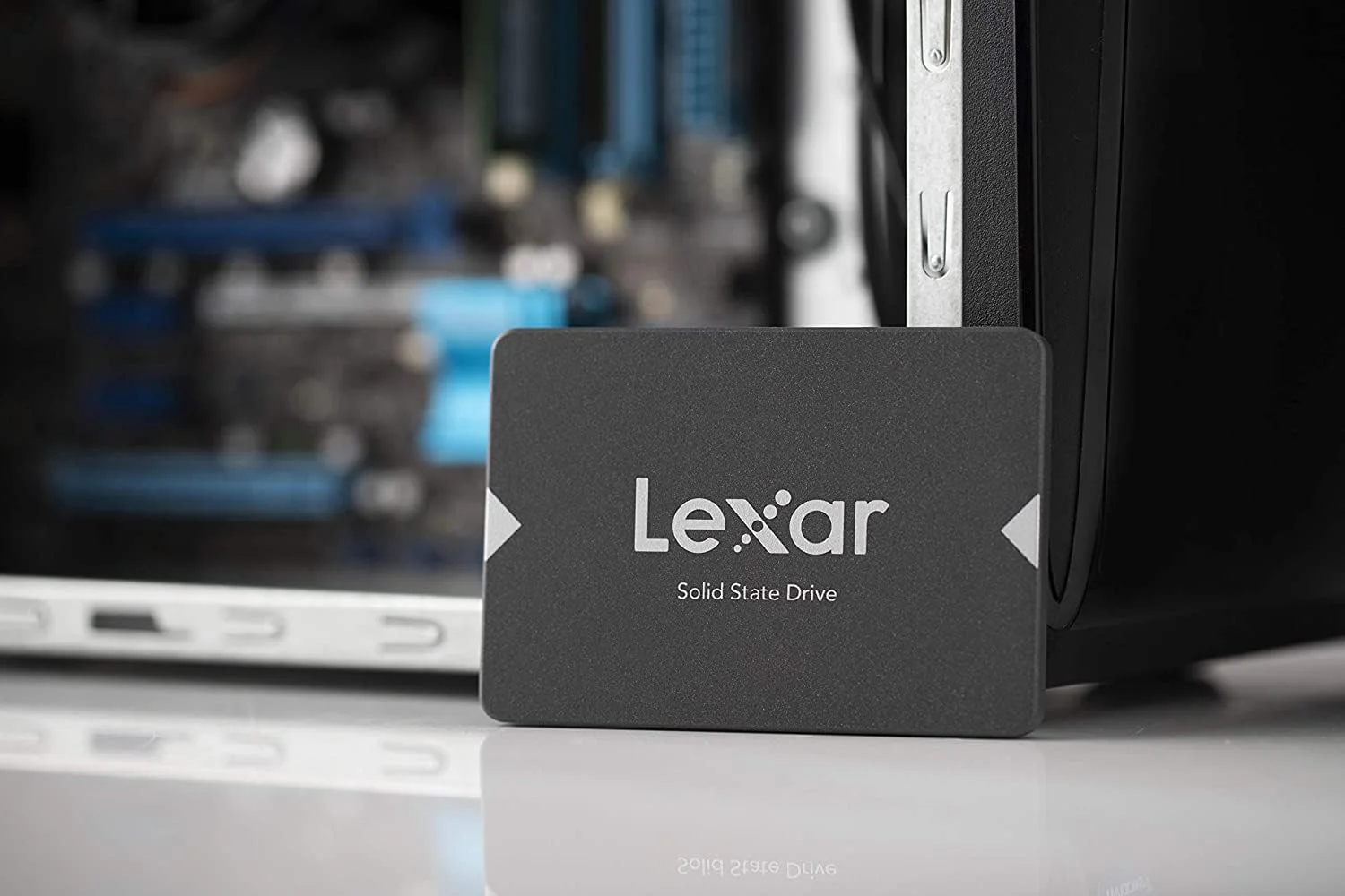 درایو حالت جامد داخلی Lexar NS100 2.5” SATA III 6Gb/s با ظرفیت 1 ترابایت، سرعت خواندن تا 550 مگابایت بر ثانیه، برای لپ تاپ، کامپیوتر/رایانه شخصی (LNS100-1TRB) درایو حالت جامد داخلی Lexar NS100 2.5” SATA III 6Gb/s با ظرفیت 1 ترابایت، سرعت خواندن تا 550 مگابایت بر ثانیه، برای لپ تاپ، کامپیوتر/رایانه شخصی (LNS100-1TRB)