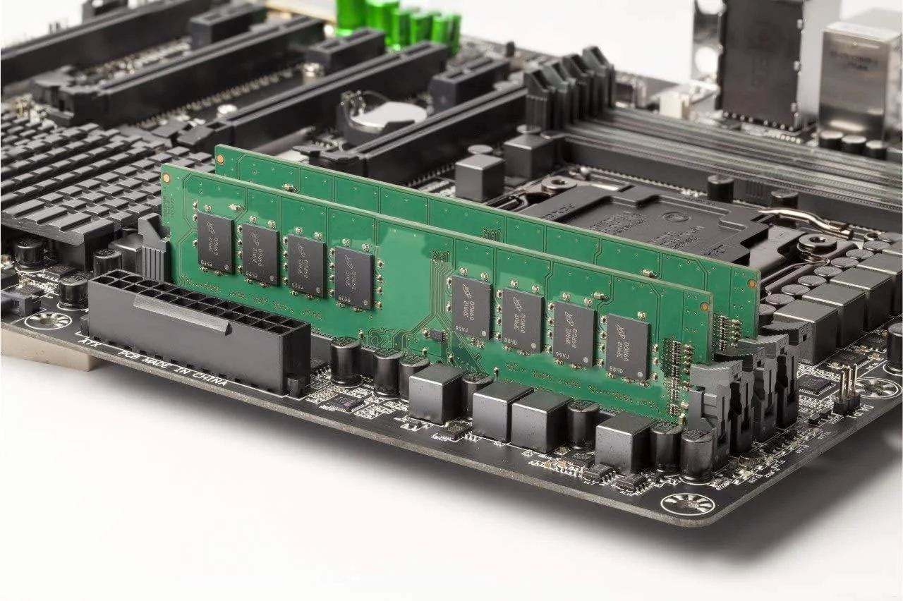رم کامپیوتر کروشیال 8 گیگابایت DDR4 2666 MT/s (PC4-21300) تک کاناله SR x8 DIMM 288-Pin - CT8G4DFS8266 رم کامپیوتر کروشیال 8 گیگابایت DDR4 2666 MT/s (PC4-21300) تک کاناله SR x8 DIMM 288-Pin - CT8G4DFS8266