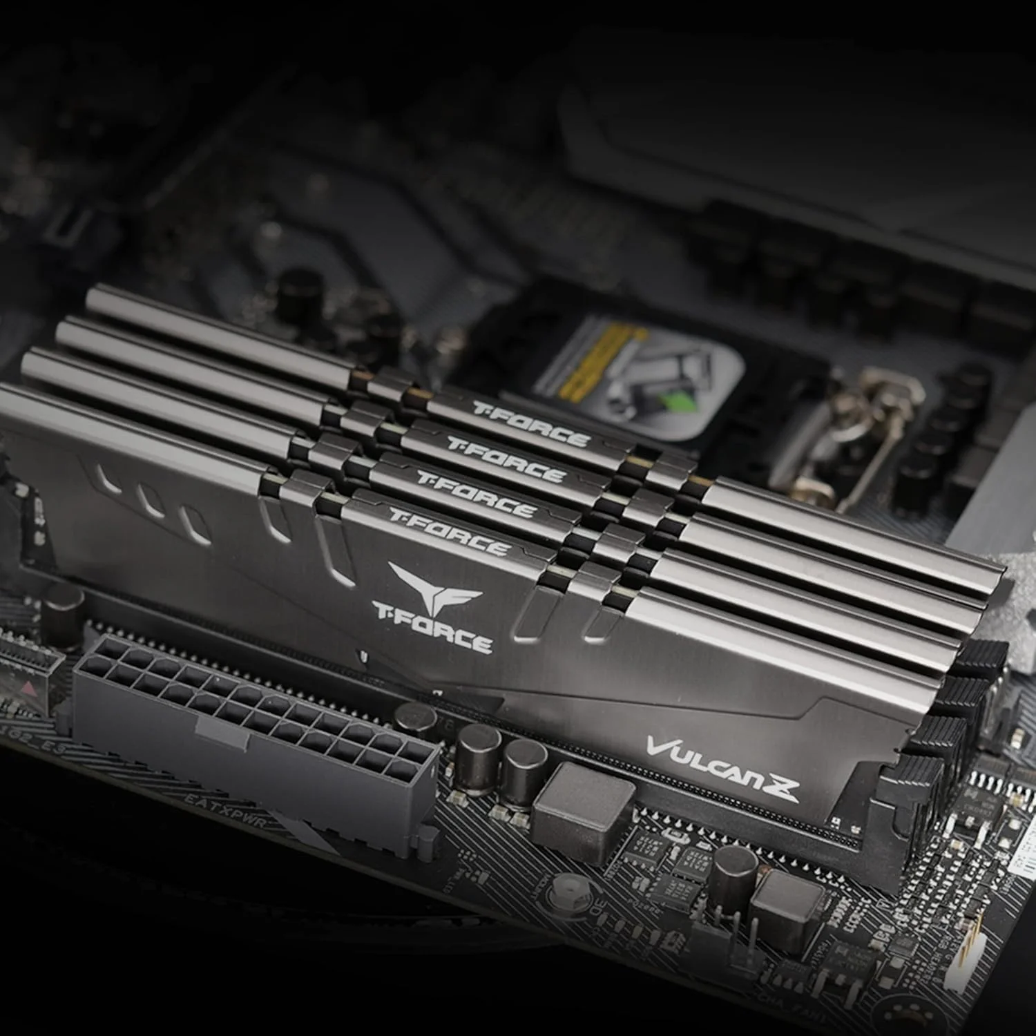 کیت حافظه رم دسکتاپ 16 گیگابایتی (2x8GB) TEAMGROUP T-Force Vulcan Z DDR4 3200MHz (PC4-25600) CL16 (خاکستری) - TLZGD416G3200HC16CDC01 کیت حافظه رم دسکتاپ 16 گیگابایتی (2x8GB) TEAMGROUP T-Force Vulcan Z DDR4 3200MHz (PC4-25600) CL16 (خاکستری) - TLZGD416G3200HC16CDC01